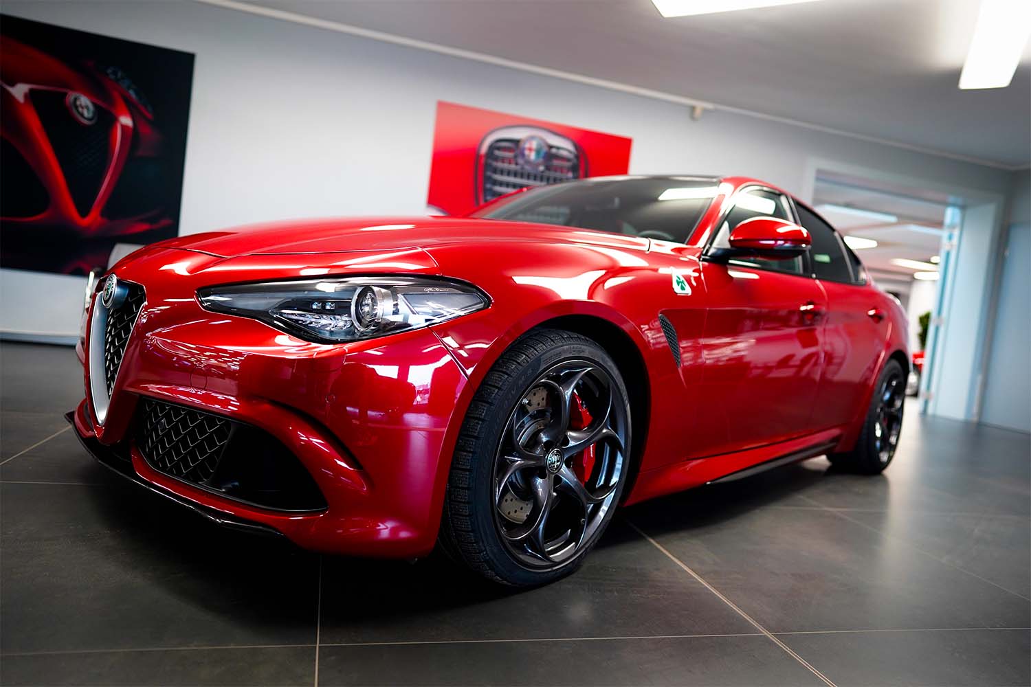 Garage Cardoni Showroom Alfa Romeo 10